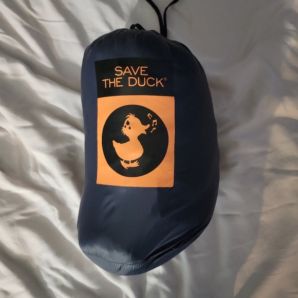 I'm selling a save the duck coat - Picture 2 of 2